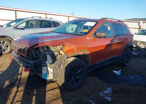 2016 Jeep Cherokee Trailhawk z USA, uszkodzony, nr VIN 1C4PJMBS2GW172619